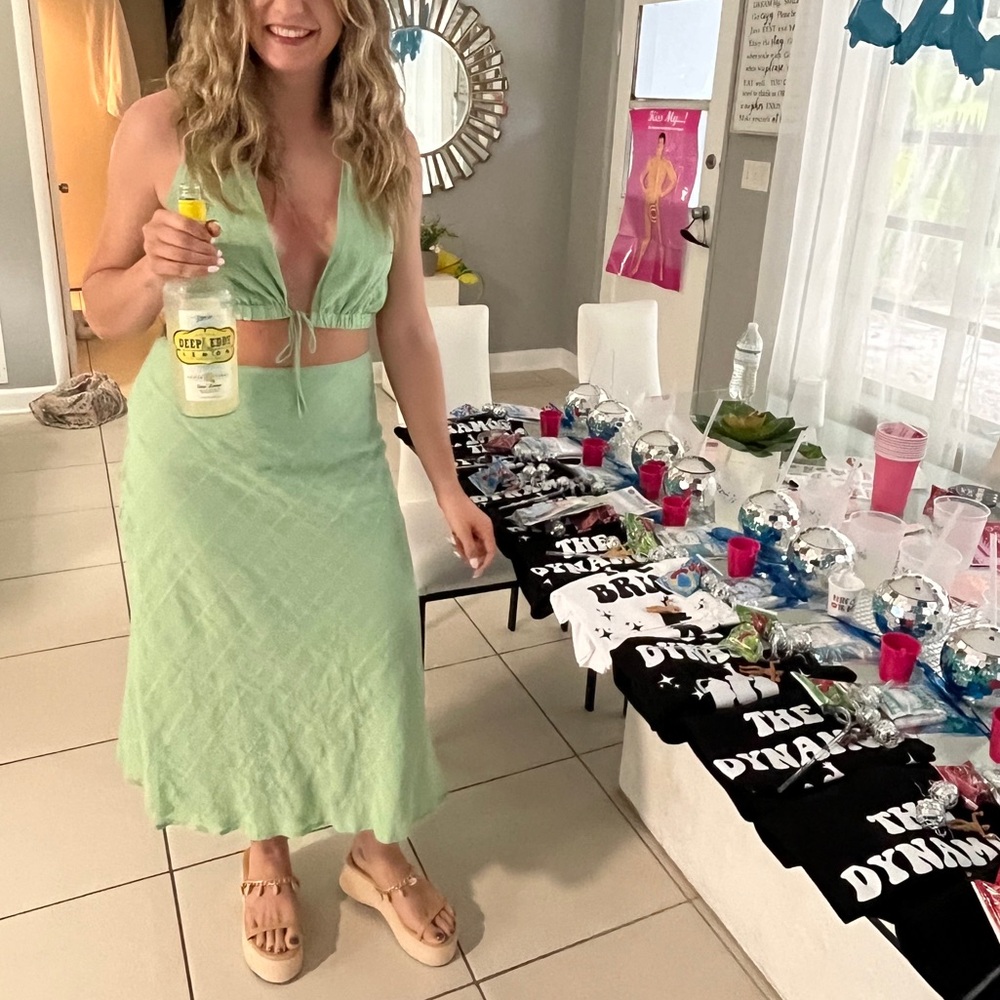 Green sabo dress